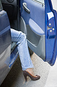 stepping-sie.jpg?b=1&s=170x170&k=20&c=vwk0TNKTIhL5sBBaBAAglpEPs-bmb3ggZexRX0M-Khg=