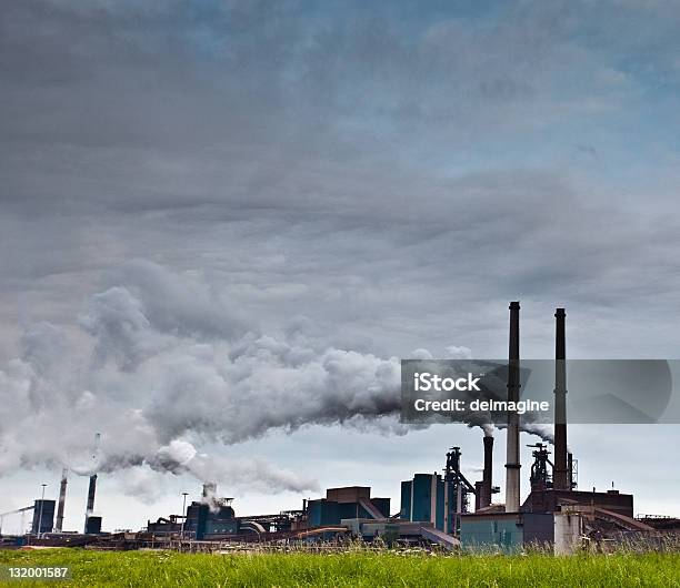 Industrial Area Fábrica En Ijmuiden Los Países Bajos Foto de stock y más banco de imágenes de Dioxina