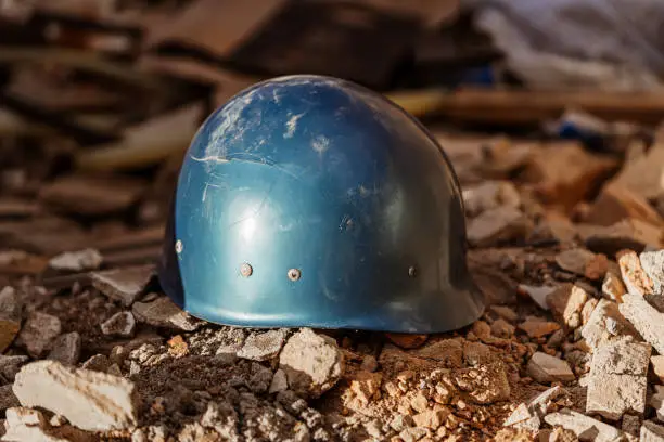 A helmet on a pile of debris. Warzone concept image.
