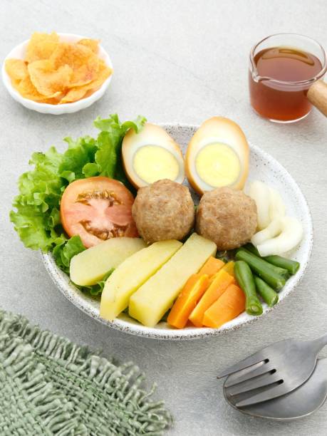 Selat solo is a traditional Javanese dish that has European influences and originates from Solo, Central Java. Consisting of meat, egg, potatoes and vegetables.