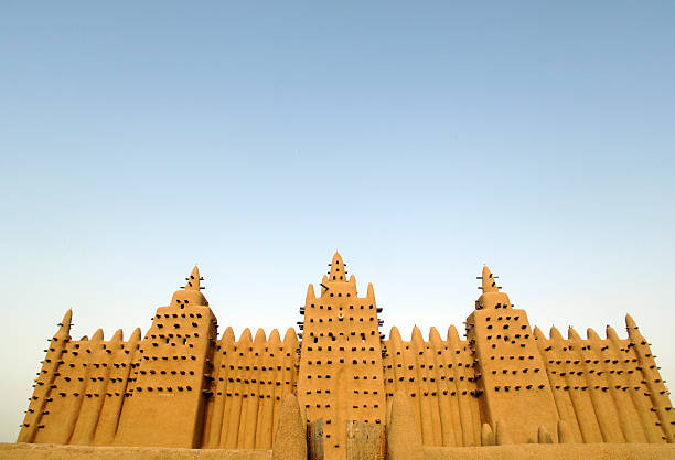Great Mosque The Great Mud Mosque of Djenne, on the Niger River near Timbuktu in Mali, West Africa mali stock pictures, royalty-free photos & images