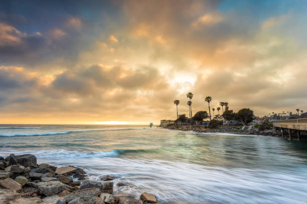 verão em encinitas - california encinitas beauty in nature blue - fotografias e filmes do acervo