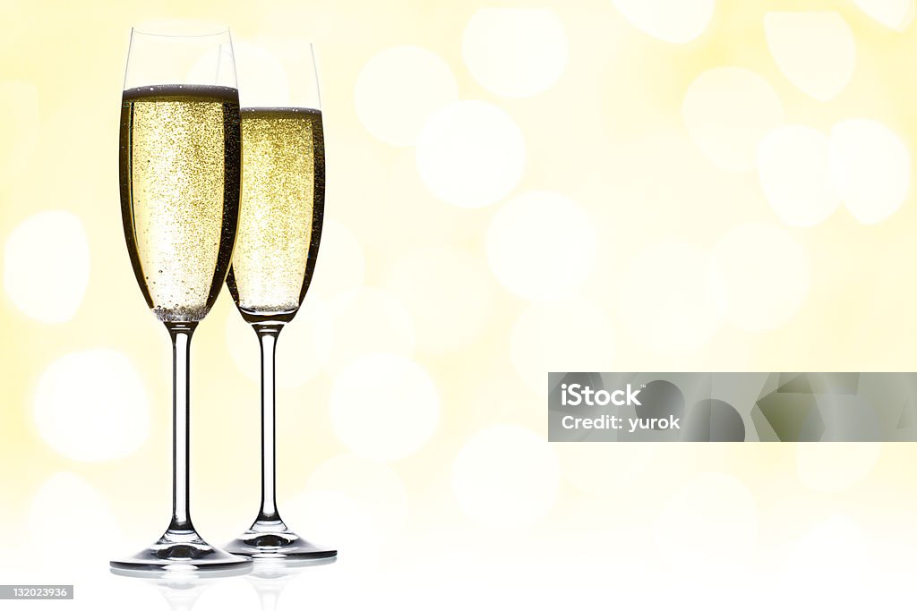 Dwie szklanki szampana - Zbiór zdjęć royalty-free (Alkohol - napój)
