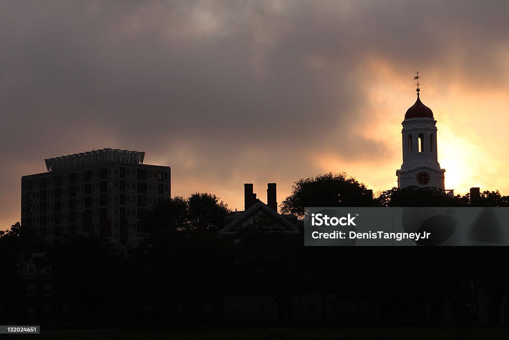Silhouetted Universidade de Harvard - Royalty-free Universidade de Harvard Foto de stock