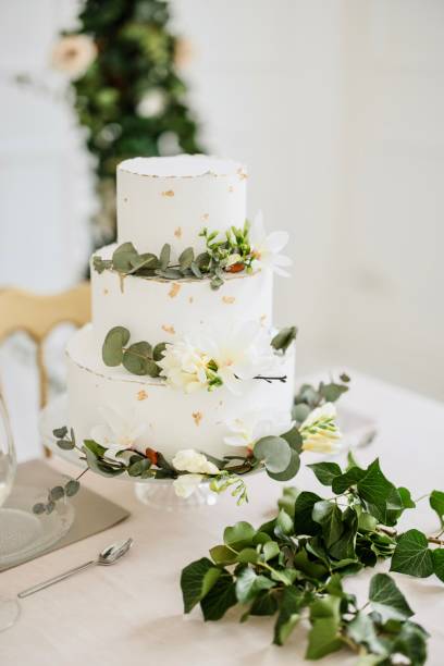 Wedding cake Minimony and micro wedding concept wedding cake stock pictures, royalty-free photos & images