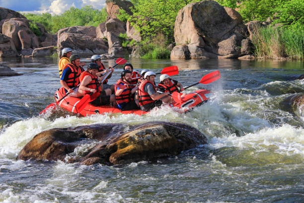 파쿠아레 강, 코스타리카 - teamwork river rafting costa rica 뉴스 사진 이미지