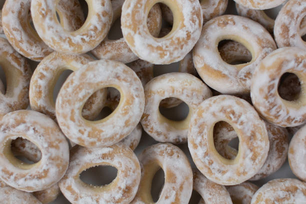 istock white bagels in powdered sugar background baking 1320367832