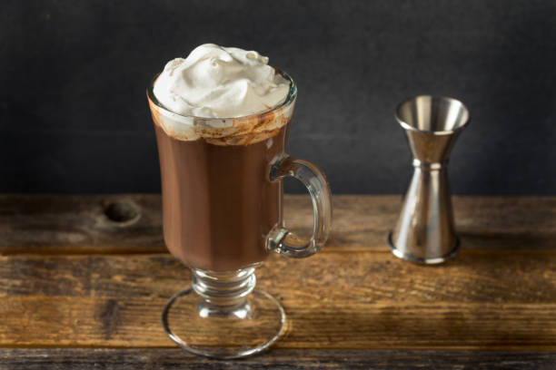 istock Boozy Warm Hot Chocolate 1320380042