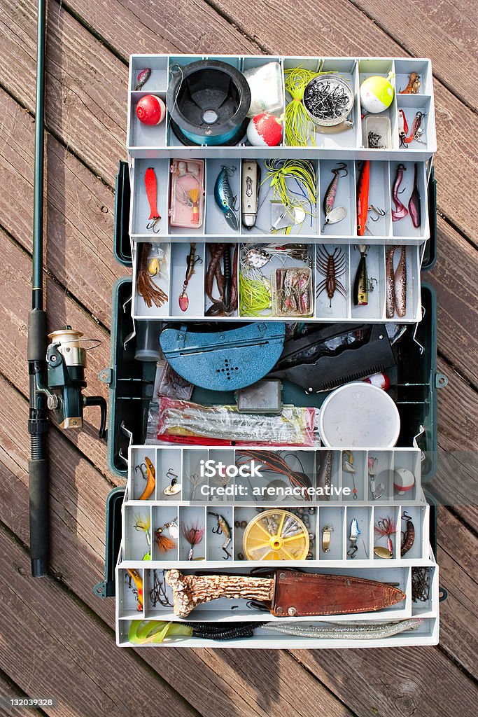 Aparejo de pesca y caja de engranajes - Foto de stock de Aparejo de pesca libre de derechos