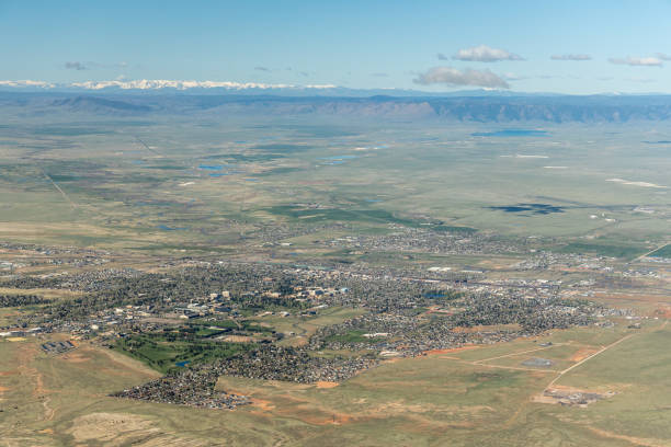 ララミー、ワイオミング州、米国の航空写真 - laramie ストックフォトと画像