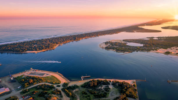 istock Lakes Entrance at dusk 1320448154