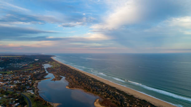 istock Lakes Entrance at dusk 1320448747