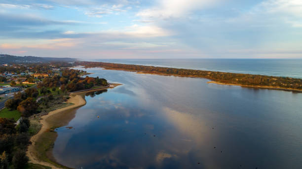 istock Lakes Entrance at dusk 1320448798