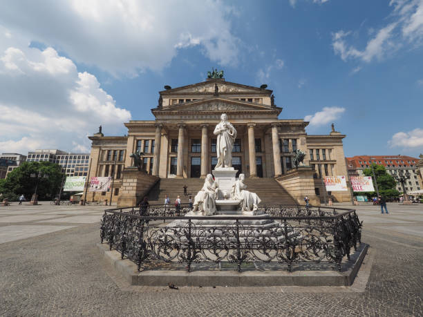 konzerthaus berlín en berlín - berlin germany gendarmenmarkt schauspielhaus germany fotografías e imágenes de stock