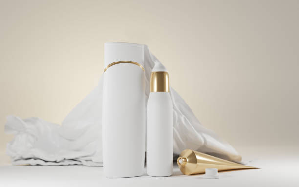 Milk cosmetics luxury series on light background with fabric. Empty skin care product white bottle, shampoo, lotion with dispenser, hand cream or toothpaste in golden open tube, 3d promo ad banner. serie de lujo de cosméticos de leche sobre fondo claro con tela. producto vacío cuidado de la piel botella blanca, champú, loción con dispensador, crema de manos o pasta de dientes en tubo abierto dorado, banner de anuncio promocional en 3d