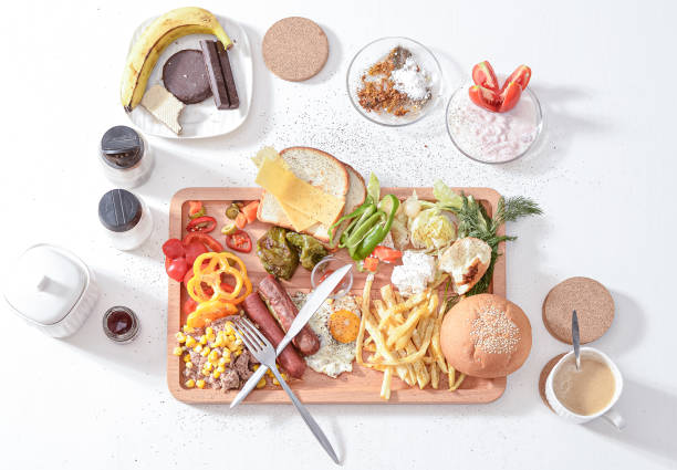 istock eat in a wood tray (plates) 1320498507