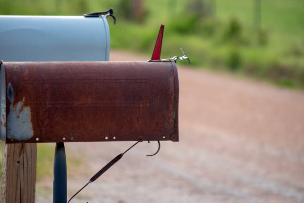 istock Two mailbox in opposite conditions in Missouri 1320517026