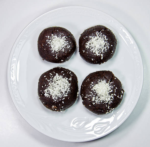 istock Brownie chocolate cookies 1320524003