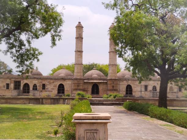 istock Jamie mosque in historical place 1320526379