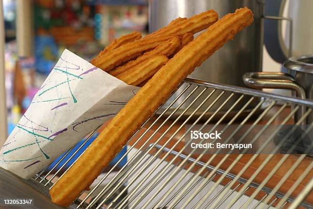 Chichis - zdjęcia stockowe i więcej obrazów Churros - Churros, Kiosk, Chrupiący