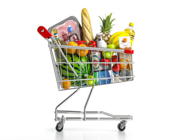 흰색으로 분리 된 음식으로 가득 찬 쇼핑 카트. 식료품 및 식품 상점 개념. - 쇼핑 카트 이미지 뉴스 사진 이미지