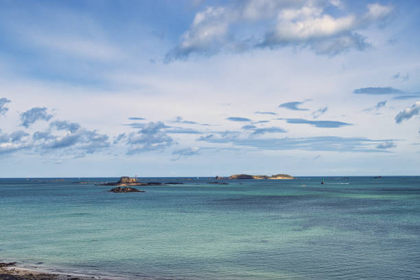 istock the small islands of Saint-Malo 1320702938