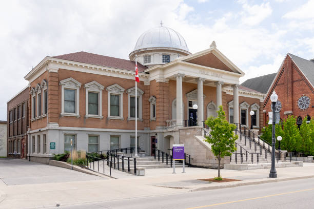 Carnegie Library Building in Brantford, On, Canada. Brantford, On, Canada - May 8, 2021: Carnegie Library Building in Brantford, On, Canada. Carnegie building was designed in the Beaux Arts style and was constructed between 1902 and 1904. st george street stock pictures, royalty-free photos & images