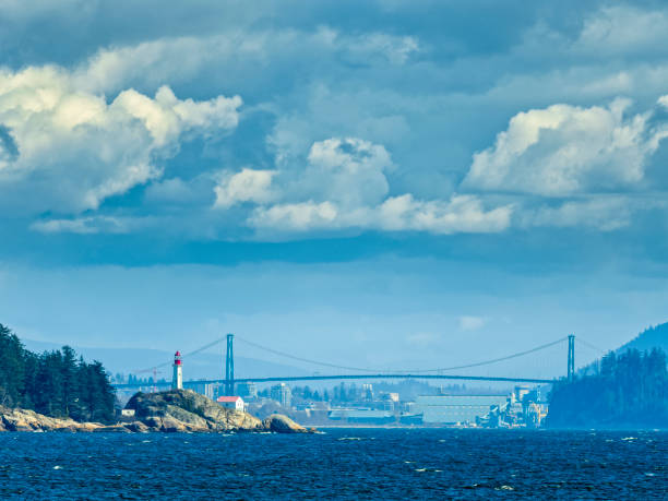 vancouver skyline vid british columbias kust - burrard inlet bildbanksfoton och bilder