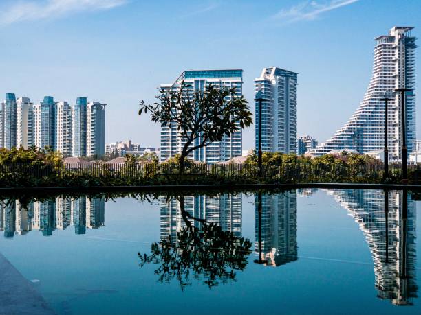 Cityview City skyline and it’s reflection on water pune photos stock pictures, royalty-free photos & images