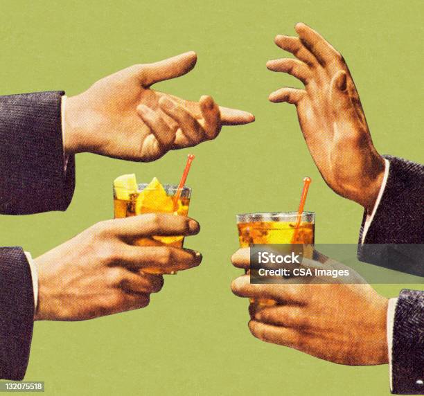 Due Uomini Parlare Con Le Mani E Tenendo Drink - Immagini vettoriali stock e altre immagini di Alchol - Alchol, Party, Bibita
