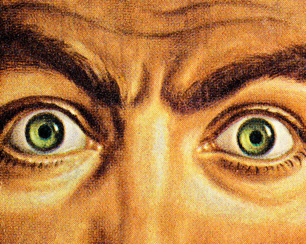 zbliżenie szeroki eyed człowiek - crazy eyes stock illustrations