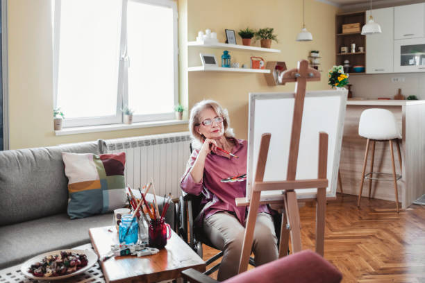 istock I have the whole day to paint 1320767265