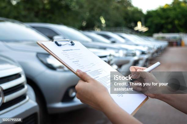 Signing On The Agreement Term Of Car Rental Service Business And Transportation Service Concept Stock Photo - Download Image Now