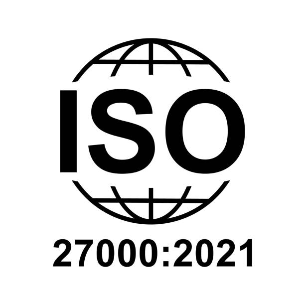 iso 27000 symbol. informationssicherheitsmanagementsystem. standard-qualitätssymbol. vektor-tastenzeichen isoliert auf weißem hintergrund - quartermaster stock-grafiken, -clipart, -cartoons und -symbole