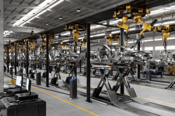 istock Automated car plant 1320950311