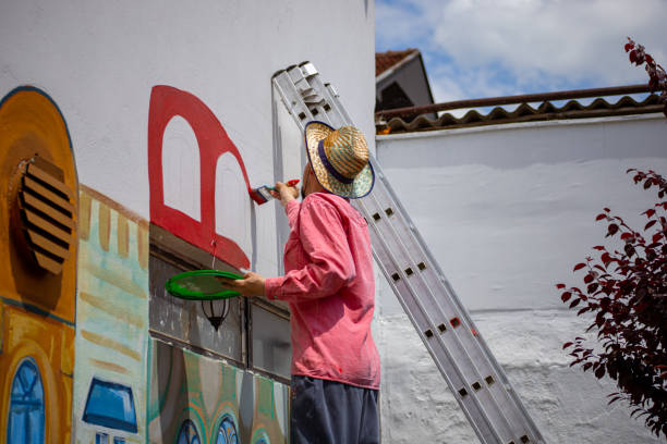 Mural painting with big brush
