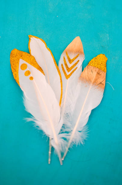 istock Gold Sparkle Feather Arrangement 1321007125