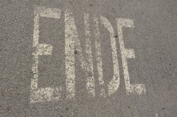 istock symbol for the end in a hopeless situation 1321027844