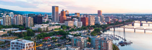 istock Sunrise at Portland, Oregon 1321029676
