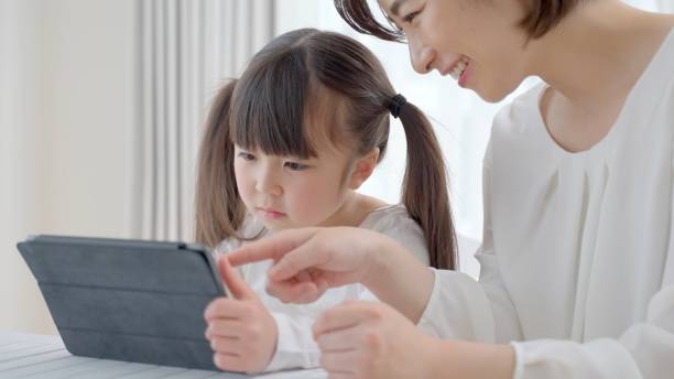 istock young asian mother and daughter 1321038322