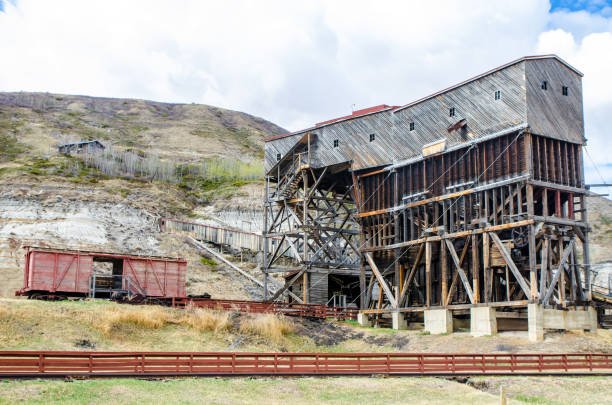 istock Abandoned coal mine in East Coulee 1321156285