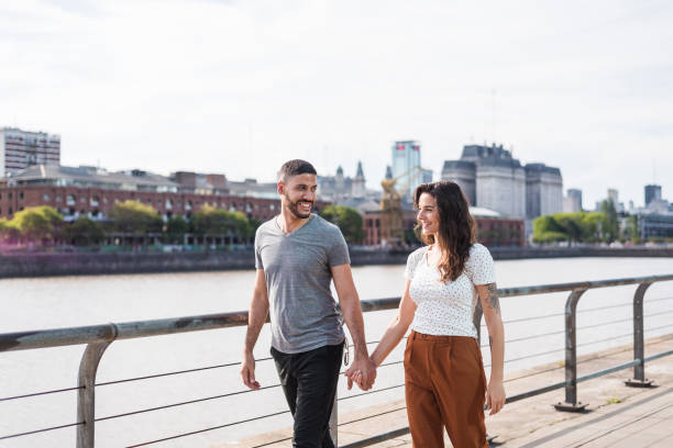 istock Couple in the city 1321170418