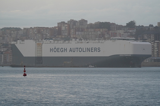 Hoegh Ro-Ro Traveller departing Santander bay on its way to Portugal