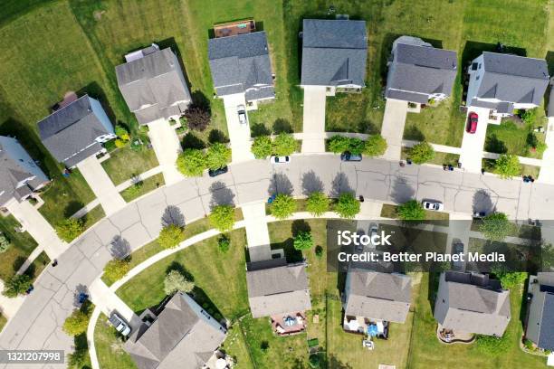 Subdivision Houses In A Neighborhood Aerial View Stock Photo - Download Image Now - Cul-de-sac, Aerial View, Real Estate Listing