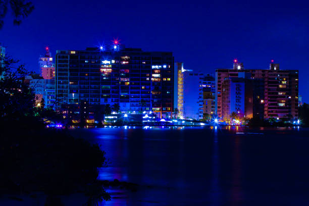 istock Moody night in Condado Lagoon 1321210572