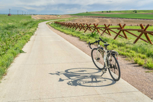 istock touring bicycle on a trail in Colorado foothills 1321215988