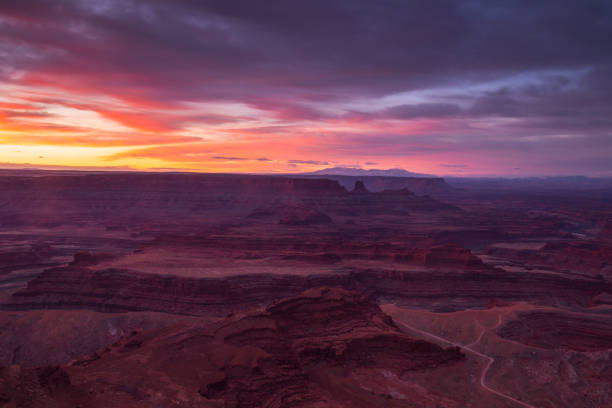 istock Dead Horse Point Sunrise 1321252759