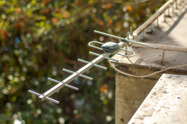 istock A TV antenna installed on an old balcony 1321314150