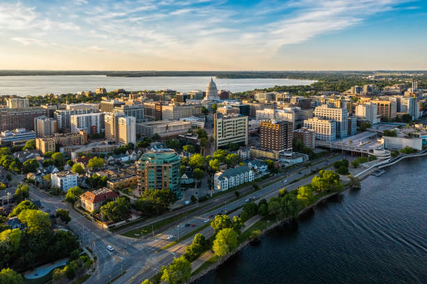 Aerial view of Madison city downtown at sunset, Wisconsin Aerial view of Madison city downtown at sunset, Wisconsin civic center park stock pictures, royalty-free photos & images