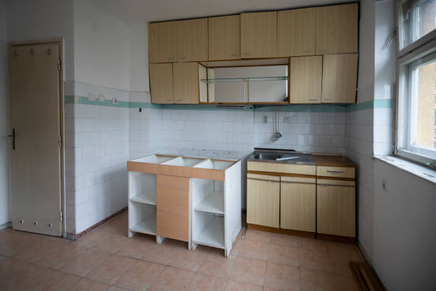 istock Home renovation - old apartment room ready for restoration or refurbishment 1321449410